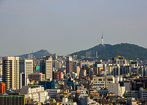 Ein Blick über die Hauptstadt Südkoreas, eine Millionenmetropole, Seoul. 