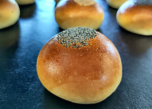 Goldbraune Anpans Fertig gebackene, goldbraune Anpans.