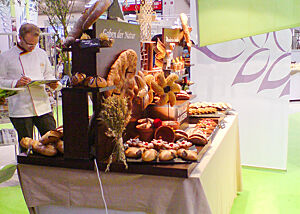 Der Siegertisch der Wild Bakers. Der Siegertisch der Wild Bakers mit ausgefallenen Brotkreationen in unterschiedlichsten Formen.