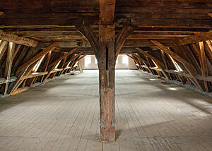 Der Dachstuhl des Museums der Brotkultur in Ulm. Ein alter Holzdachstuhl des Museums der Brotkultur in Ulm.