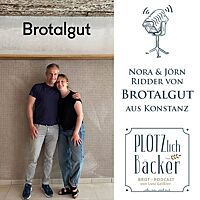 Das Vater-Tochter-Duo Nora und Jörn Ridder stehen in ihrer Backstube in Konstanz unter dem Namen ihrer Bäckerei: Brotalgut.
